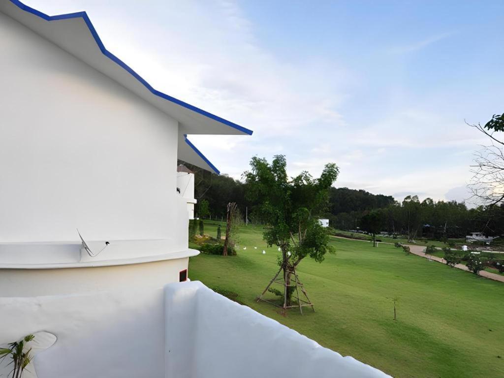 The Buda Resort Muaklek Муаклек Экстерьер фото