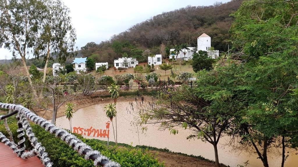 The Buda Resort Muaklek Муаклек Экстерьер фото